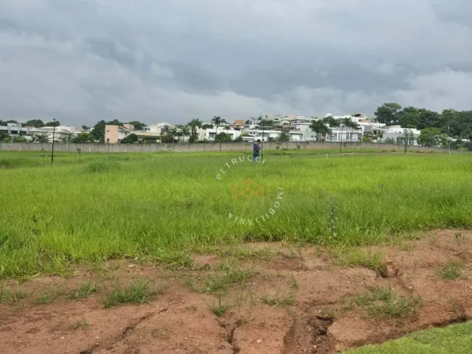 BELO TERRENO À VENDA NO LE JARDIN RESIDENCE - SOUSAS
