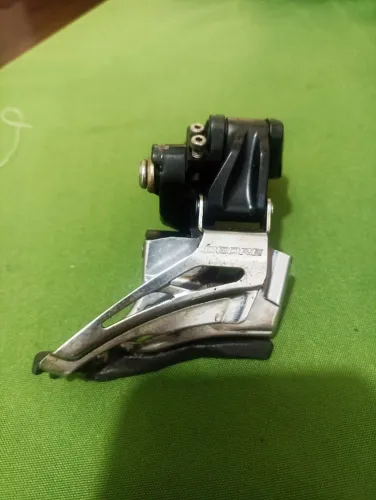 Câmbio Dianteiro Shimano Deore 2x10 FD-M618 MTB