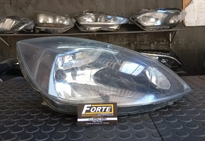 Farol direito Ford Ka 2009-2013