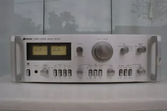 POLYVOX CM 5000 - Pré amplificador