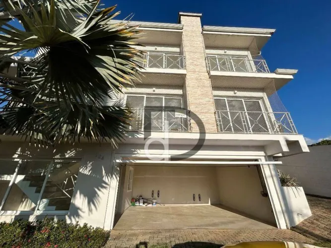 Casa de 5 quartos 2 suíttes em Condomínio Fechado em Vinhedo