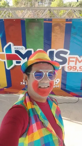 Palhaço para aniversário, festas carnavalescas e outros eventos.