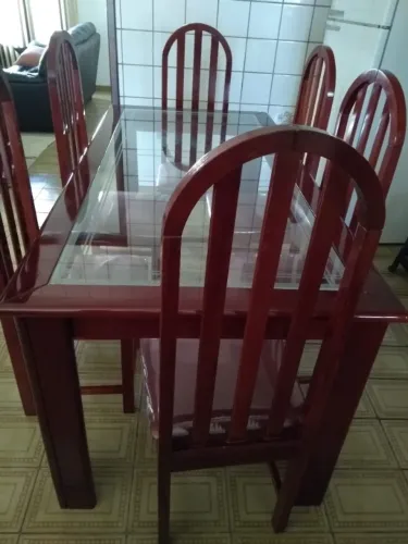 Mesa jantar em mogno madeira maciça com estampa vidro, estado zero