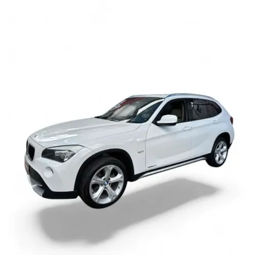 sucata bmw x1 2013 para retirada de peças 