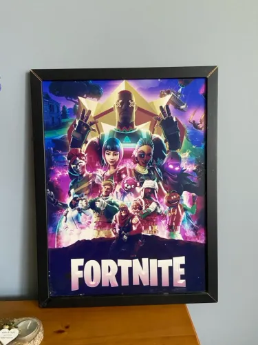 Poster Fortnite emoldurado - Decore seu espaço!