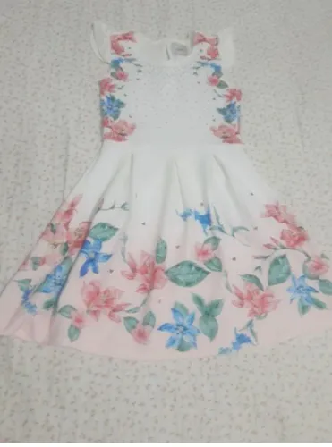 Vestido floral infantil