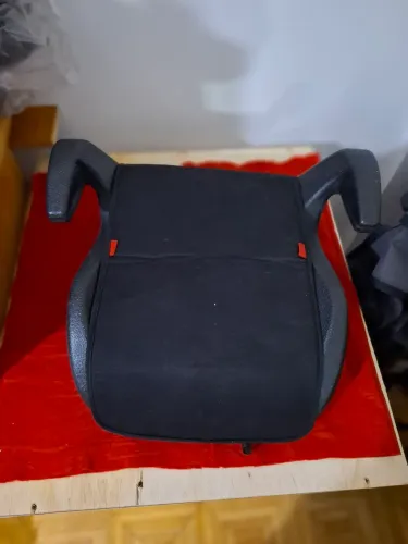 Assento infantil para carro