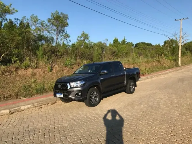 Toyota Hilux CD SRV 4X4 2.8 TDI Diesel Aut. 2020