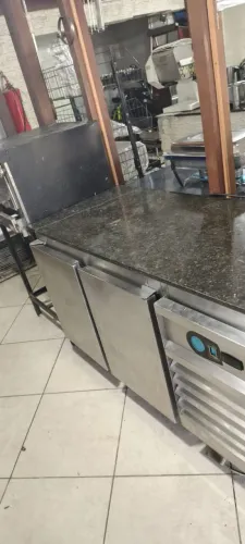 Balcão Refrigerado Gelado Industrial médio ? e cafeteiras e fritadeiras elétricas!!!
