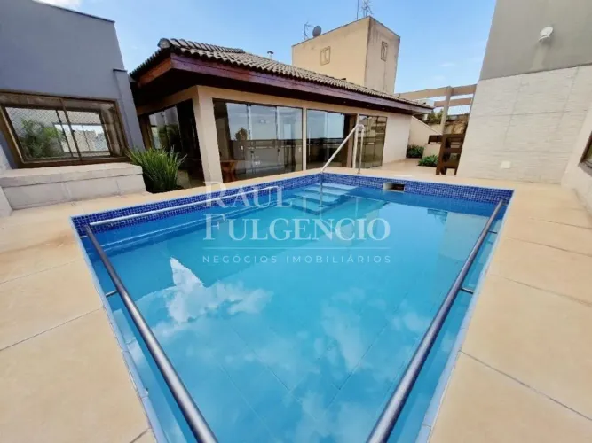 Cobertura duplex com piscina e vista geral da cidade - Centro Londrina-Pr 4 Quartos, 7 ban