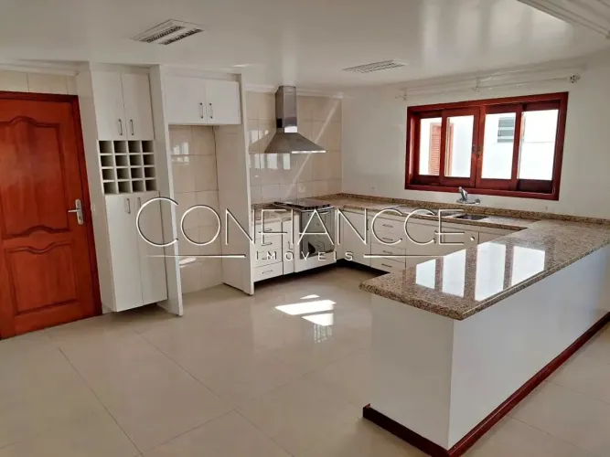 Casa em Condomínio Fechado Com 3 Quartos a venda no Orleans, Curitiba - PR | Confiancce Im