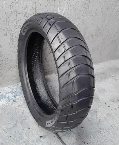 Pneu 170/60 aro 17 Metzeler semi-novo