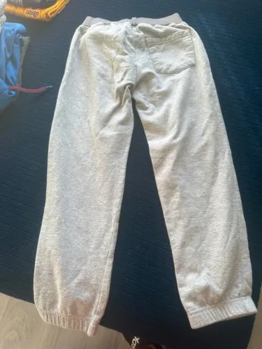 Calça de Moletom Cinza - alfabeto
