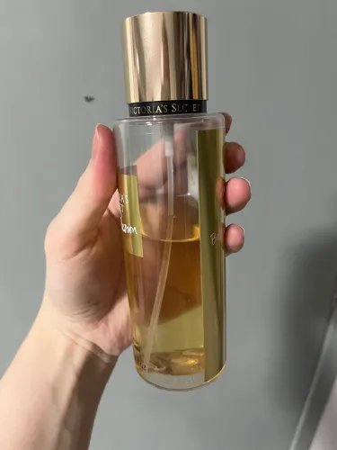 Body slash victoria secrets coconut passion