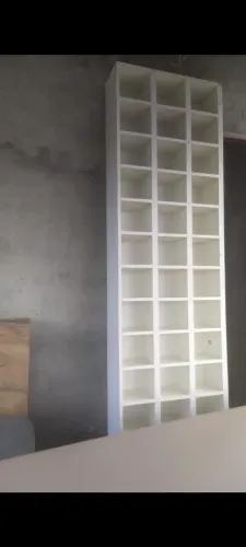 Vendo armário tipo comeia em ótimo estado.