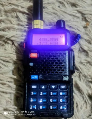 Rádio baofeng UV 5r