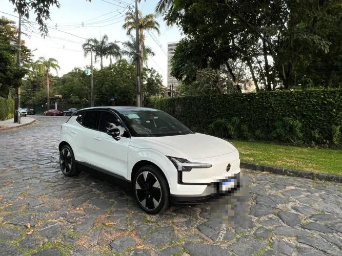 Volvo EX30 E60 Ultra (elétrico) 2024