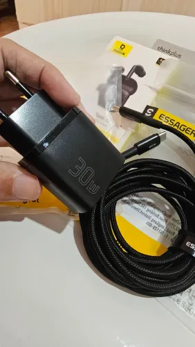 Carregador Essager 30w com cabo de e metros.