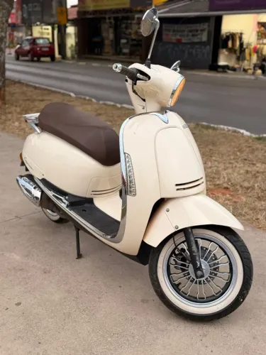 MOTORINO CAPPUCCINO 150cc 2015 - APENAS 6.500 KM - 2026 PG - RELÍQUIA!