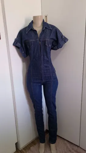 Macacão jeans feminino
