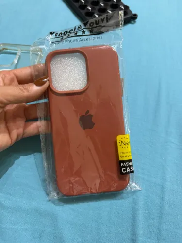 Vendo 5 capinhas de celular para iPhone 13pro