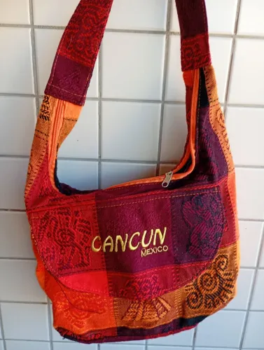 Bolsa transversal em lã