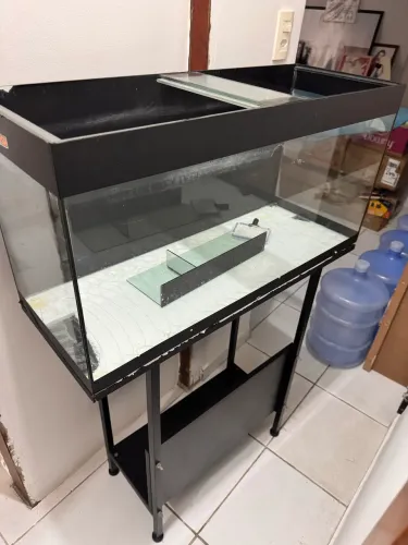 Aquário 96l com base