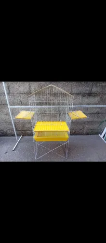 Vendo Gaiola Grande para Pássaros