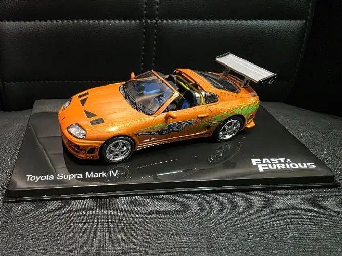Miniatura Velozes e Furiosos 1/43 Toyota Supra edição 3 - Salvat Luppa
