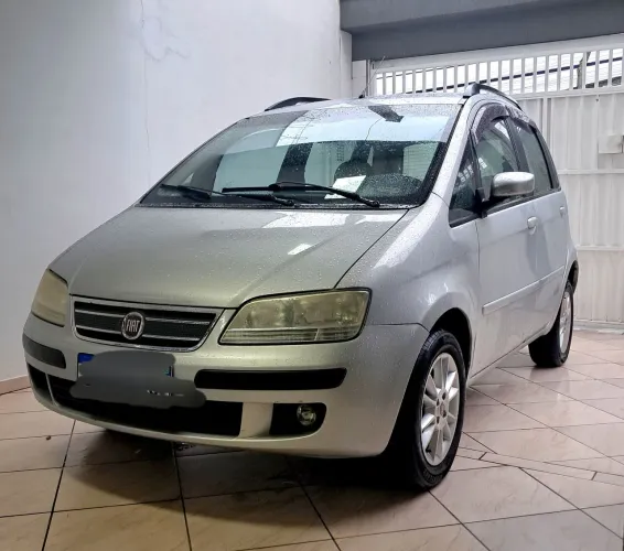 Fiat Idea ELX 1.4 MPI Fire Flex 8V 5P 2010