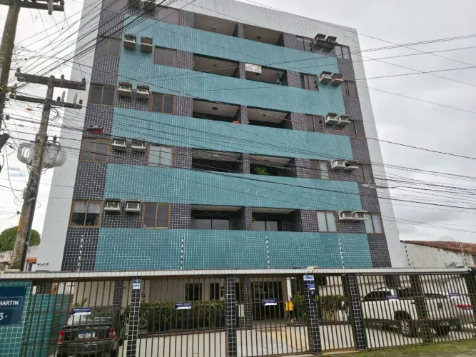 Imóvel para venda possui 81 metros quadrados com 3 quartos em Gruta de Lourdes - Maceió -