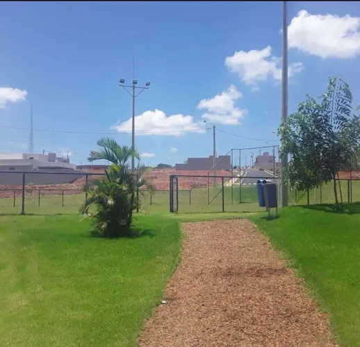 Terreno a Venda - Condomínio Floratta