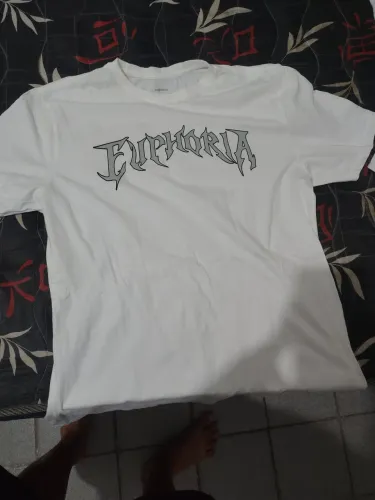 Camisa streetwear Euphoria