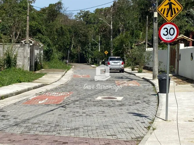 Terreno à venda, 390 m² por R$ 370.000,00 - Piratininga - Niterói/RJ