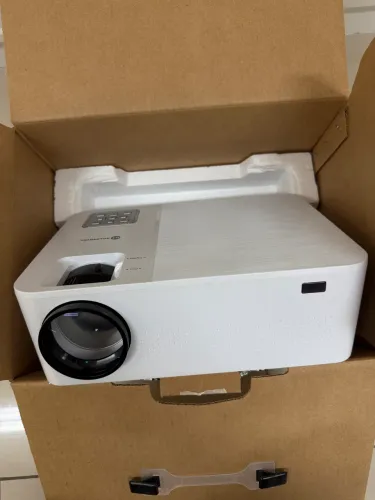 Projetor LG Cine Beam 4K Hu70L