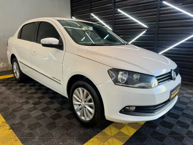 Volkswagen Voyage 1.0 Flex 12V 4P 2016