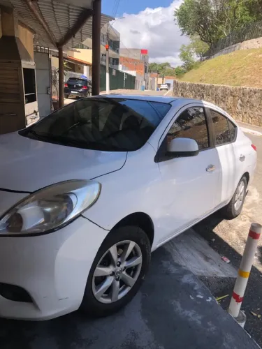 Nissan Versa SL 1.6 16V Flex Fuel 4P Mec. 2013