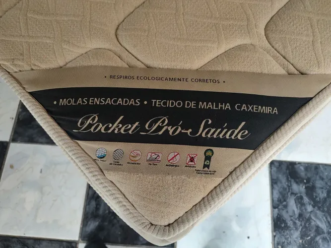 Desapego! Colchão Ortobom Queen em perfeito estado.