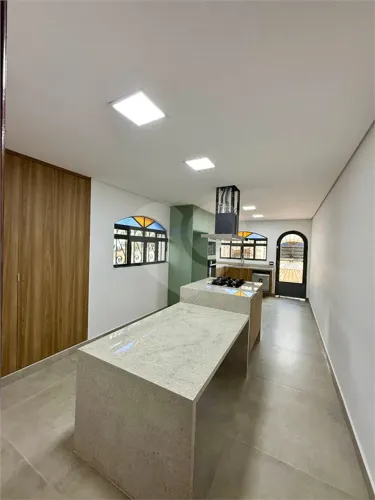 Sobrado com 4 quartos à venda em Jardim leonor mendes de barros - SP