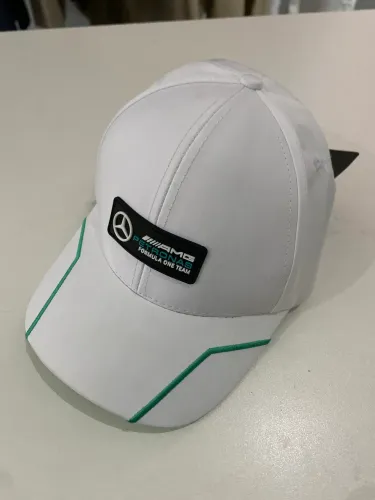 BONÉS MERCEDES BENZ