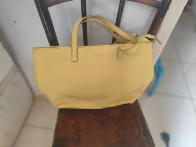 Bolsa Gabriela grande Amarela 