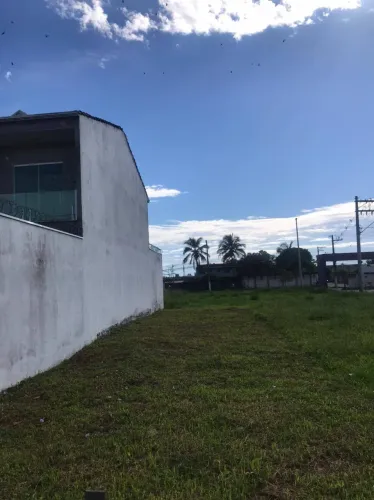 Terreno à Venda no Condomínio dos Pássaros em Caraguatatuba