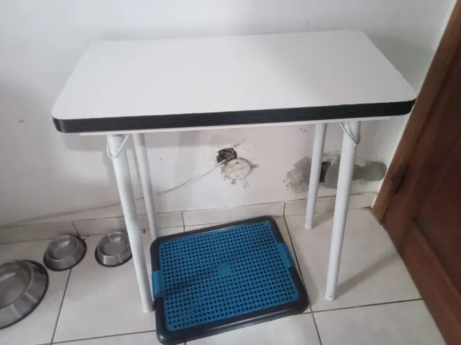 Mesa para cozinha, abre ampliando o tamanho
