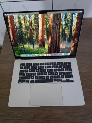 Apple macbook air m4 16 polegadas A3241 m4 16gb 256ssd zerada.