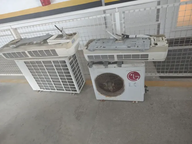 Ar Split 2un 18.000 e 12.000 BTU LG
