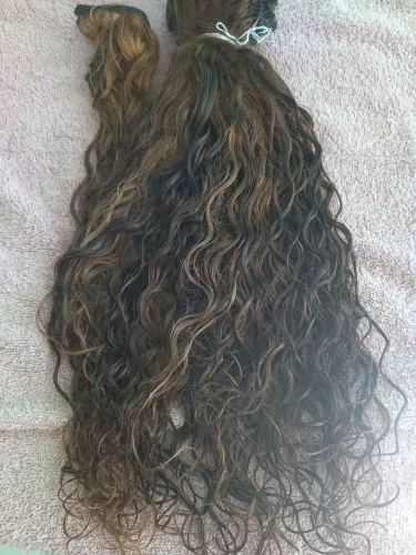 300 g de cabelo humano  65 cm todo telado cacheado