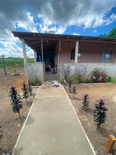 Casa à Venda em Belterra - PA, casa com todos os móveis e um carro Fiat Mille 2010/2011.