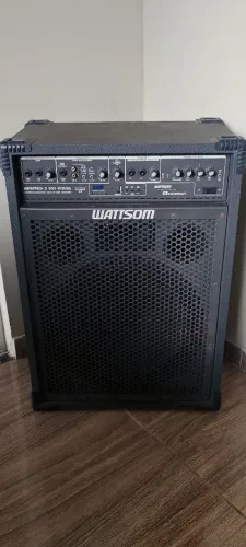 Caixa amplificada WATTSOM