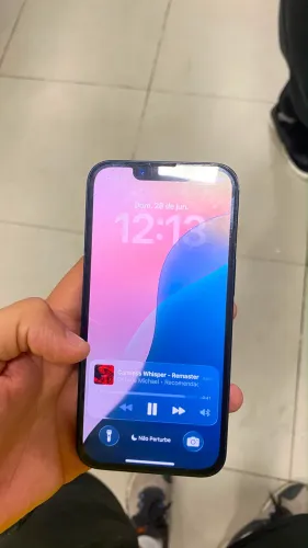 iPhone 14 azul escuro