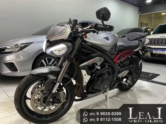 TRIUMPH STREET TRIPLE 765 RS